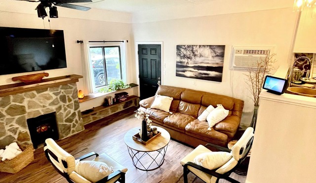 Family friendly 2-bedrm 4 bed guest house with all essentials.