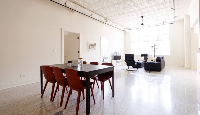Family Friendly 2-Bedroom w/Kitchen & Laundry