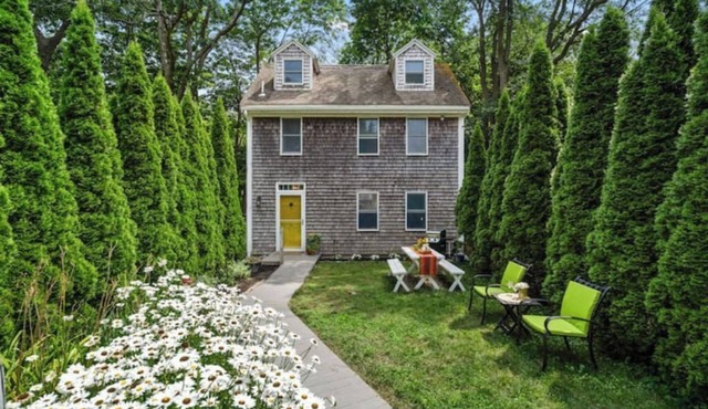 Family Friendly 2BR Home · Walk to Beach + Downtown Rockport · KING Bed