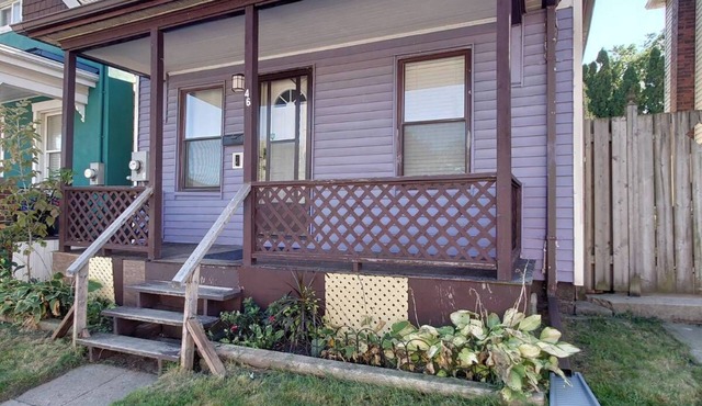 Family-Friendly 3-Bedroom Furnished House(monthly rental)