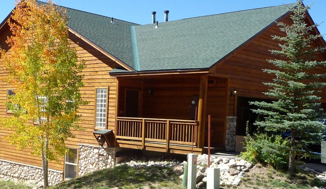 Family Friendly 3 Bedroom, 3 Bath, Mt. Home, Close To 6 World Famous Ski Areas