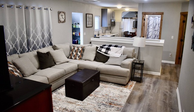 Family-Friendly 3BR Home near River & Bike Path! Close to downtown.