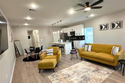 Family-Friendly 3BR Home in NE Houston