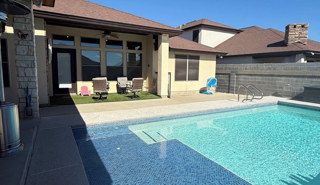 Family-Friendly 3BR Oasis with Pool and Shaded Pergola