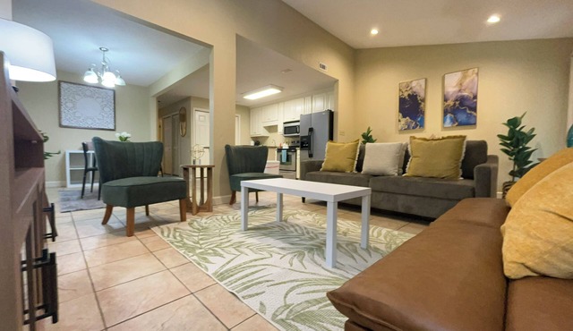 Family-Friendly 3BR Retreat · Free Parking · Quiet & Safe Area