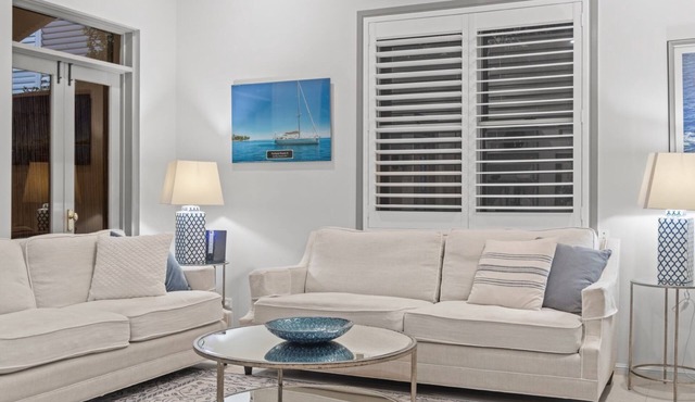 Family Friendly 3BR with Pool in Hamilton