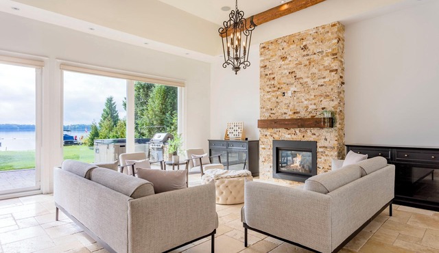 Family Friendly 4-bedroom Cottage in Washago with WiFi