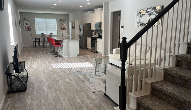 Family-Friendly 4-Bedroom Home Near The Woodlands