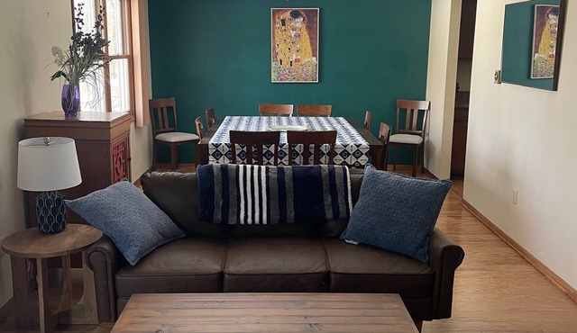 Family Friendly 4 Bedroom House Near Penn State University