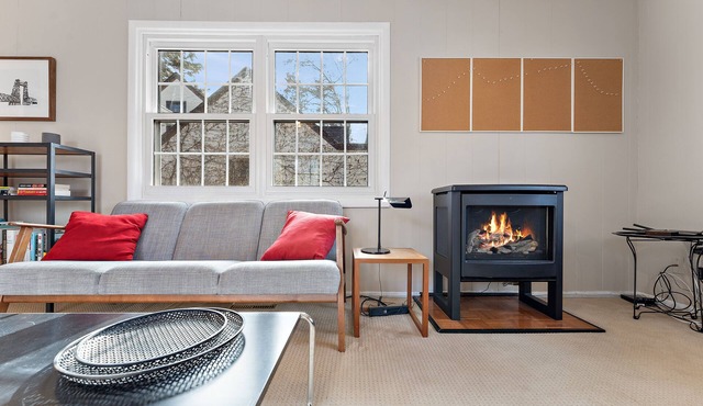 Family-friendly 4B home w/office, fenced-in yard, & gas fireplace