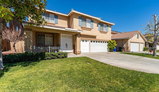 Family-friendly 4BR Home | Spacious Great Location
