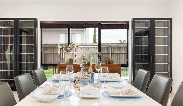 Family-Friendly 4BR with Dual Dining, Kid-Friendly