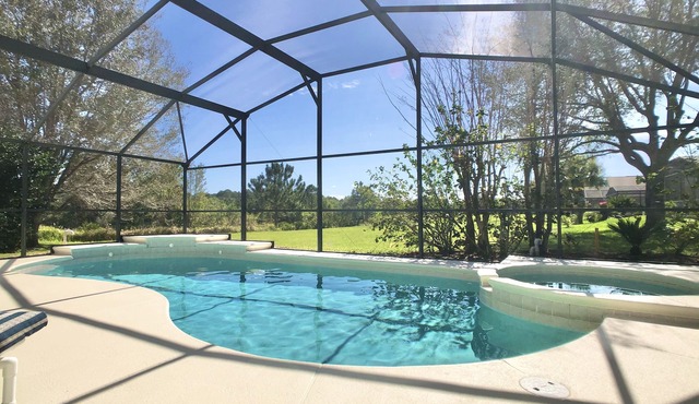 Family-friendly 5BR villa with stunning view and private, south-facing pool