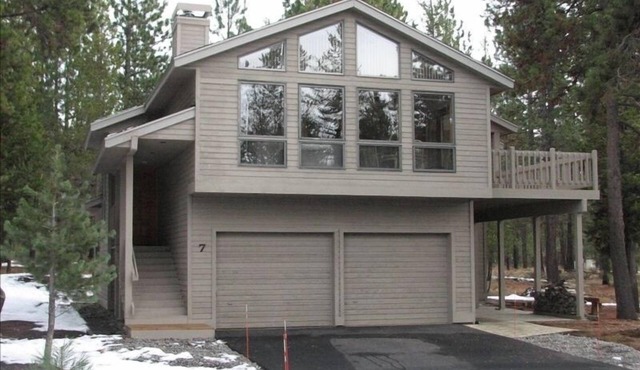 Family Friendly, Air Conditioning - SHARC passes included.