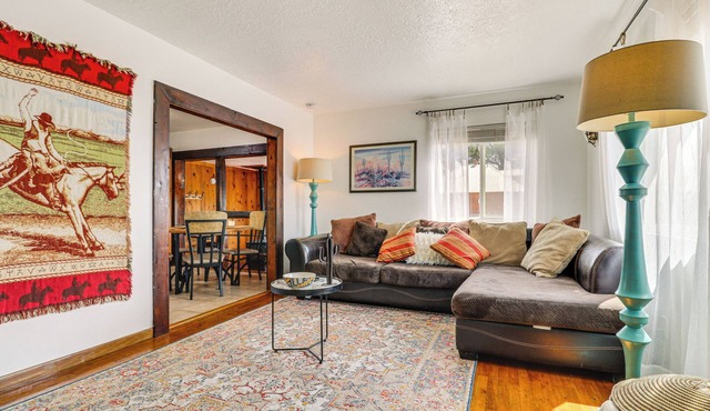 Family-Friendly Albuquerque Home Near Rio Grande!