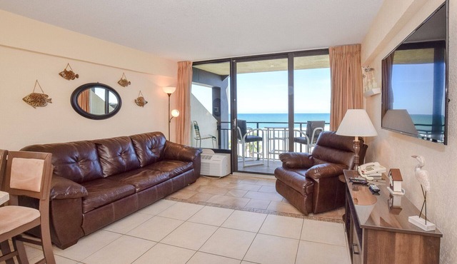 Family-friendly Amazing Ocean Front True One Bedroom Sleeps 6 SPRING MEGA SALE!