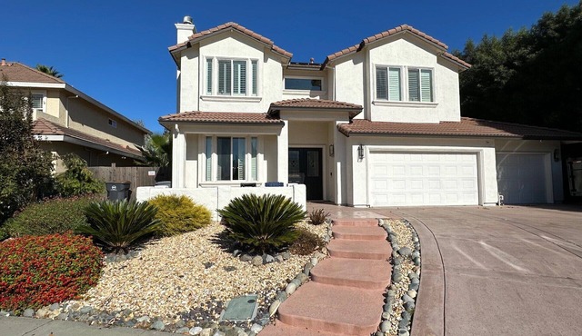 Family friendly and less than10 minutes from downtown Davis