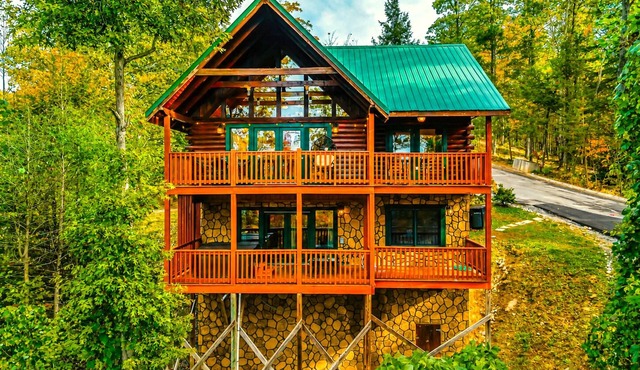 Family Friendly| Arcade| Hot Tub| King Ensuite