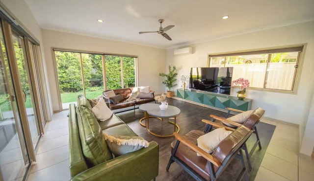 Family Friendly Funhouse close to All Theme Parks