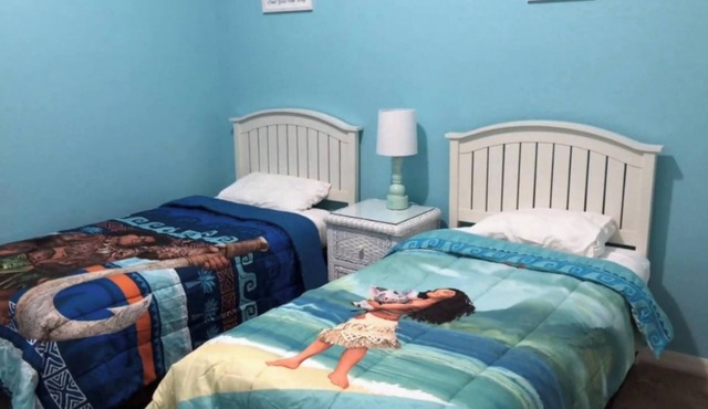 Family Friendly Bahama Bay Condo near Disney