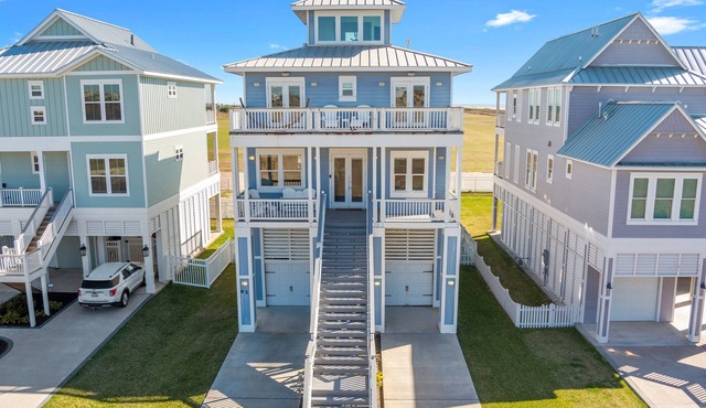 Family Friendly Beach House in Gated Beach Resort