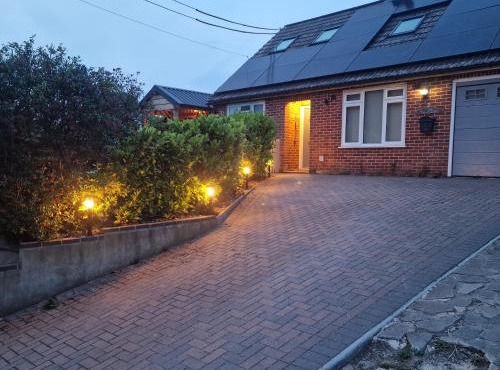 Family-Friendly Bungalow near Salisbury