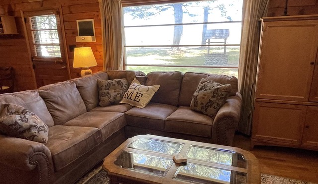 Family friendly cabin near Castle Rock Lake