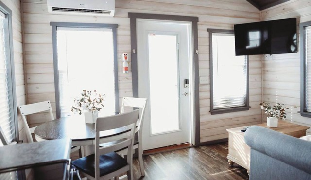 Family Friendly Cabin #2