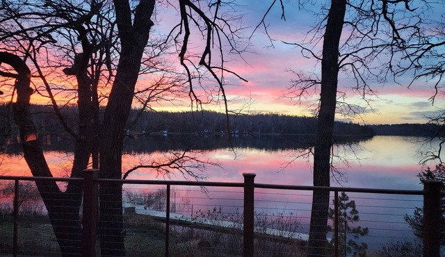 Family-friendly Cabin. Beautiful And Fun In All Seasons!