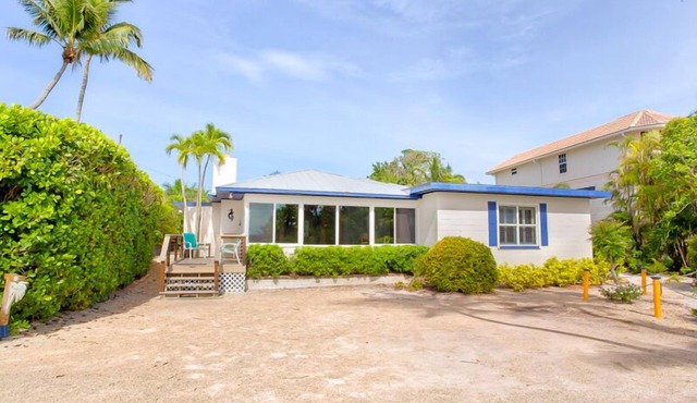 Family Friendly- Captiva Pool Home- Gulf Front- Lasting Memories Made Here !