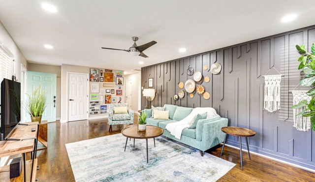 Family Friendly: Chic Retreat in Rocky Mount!