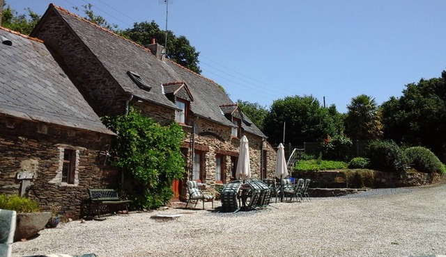 Family friendly complex with 5 properties. Primrose gite.