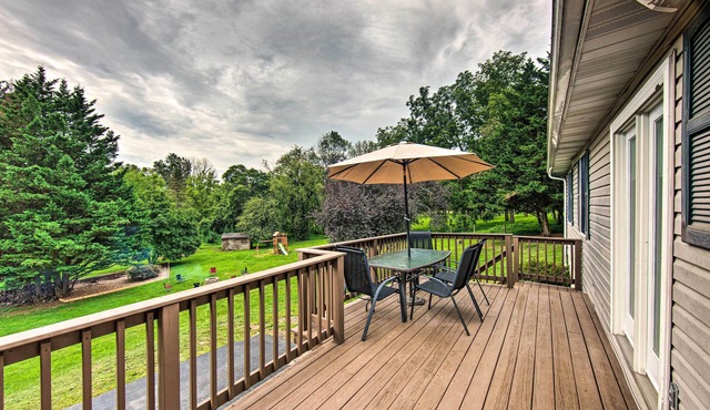 Family-Friendly Coatesville House w/Fire Pit