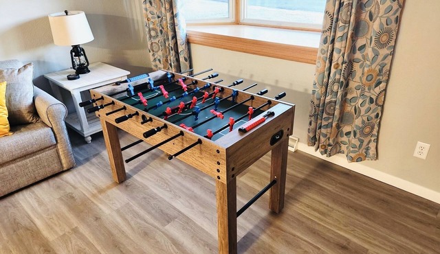 Family-Friendly Colby Home-WIFI and Foosball