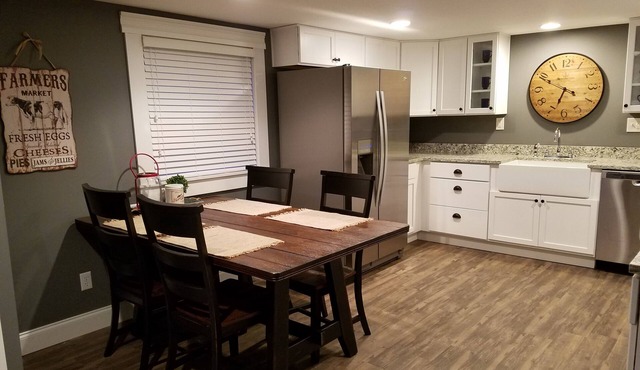 Family Friendly completely remodeled secluded vacation spot near Lake Shafer
