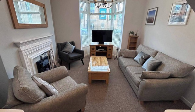 Family-friendly cosy home with a spacious garden