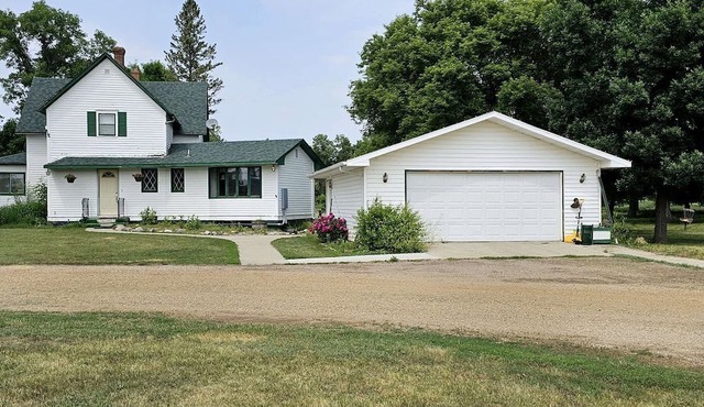 Family-Friendly Cottage near Fort Ransom State Park in Valley City, North Dakota