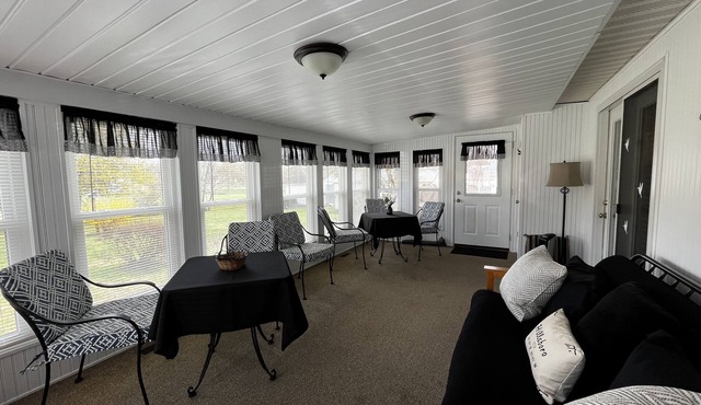 Family-Friendly Country Home near The Caverns