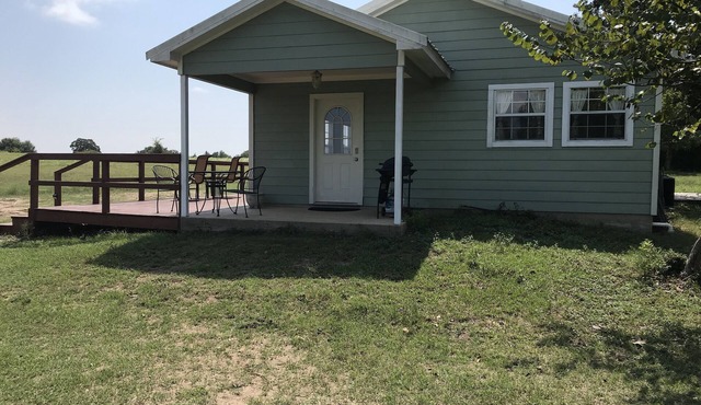 Family Friendly, Country Guest House With Full Kitchen, 6 miles from Bellville