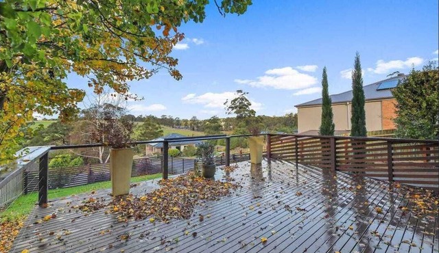 Family-Friendly Country Getaway in the Heart of Drouin.