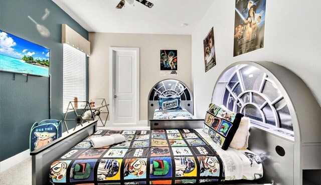 Family Friendly Disney resort sleeps 12!