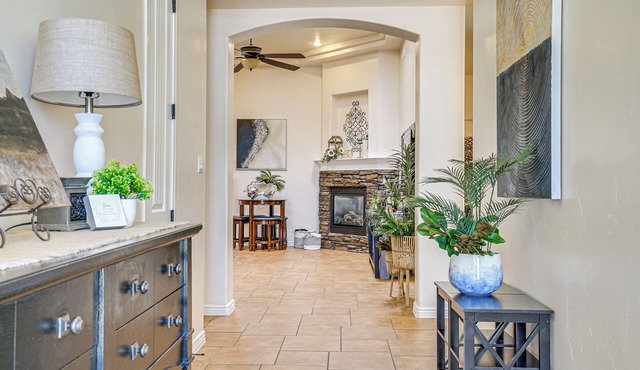 Family-friendly El Paso Home: Hike, Shop & Explore