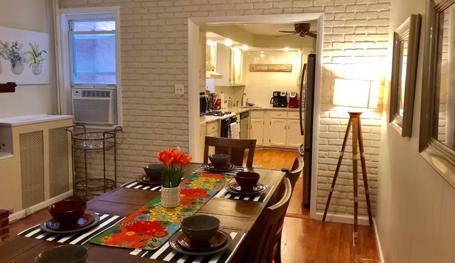Family-Friendly Federal Hill Townhome 3BR 2BA 2 car Parking Walkable Near BWI