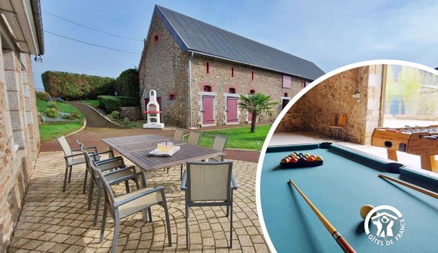 Family-Friendly Gîte with Game Room, Garden, and Nearby Activities in Juvigné