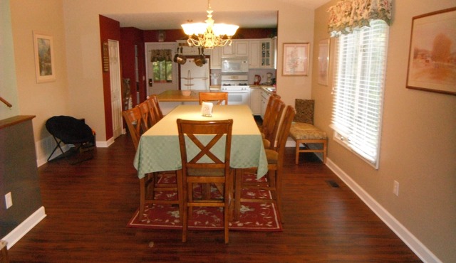 Family Friendly Home Near The Top Of The Kettle,slope Views,close To Everything