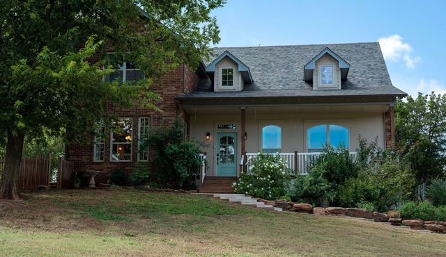 Family Friendly Haven on 10 Acres