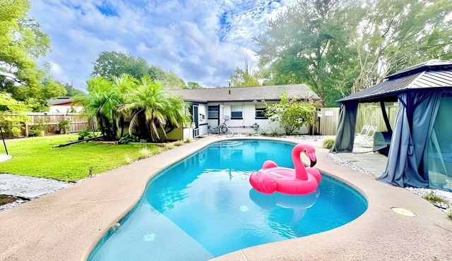 Family-Friendly Home – NEW Pool, Firepit & Games