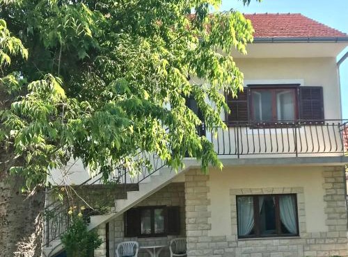 Family friendly holiday home "Ana" with heated pool