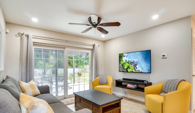 Family-Friendly Home in Casselberry w/ Fire Pit!