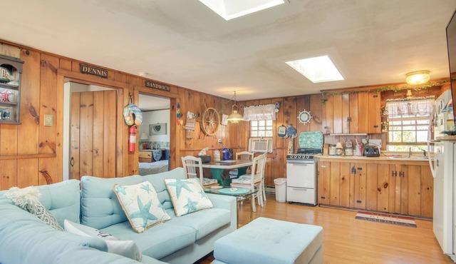 Family-Friendly Home! Walk to Sea Street Beach